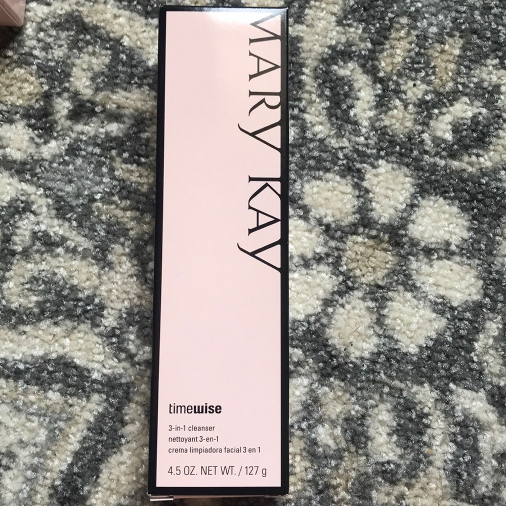Mary Kay 3-in-1 cleanser